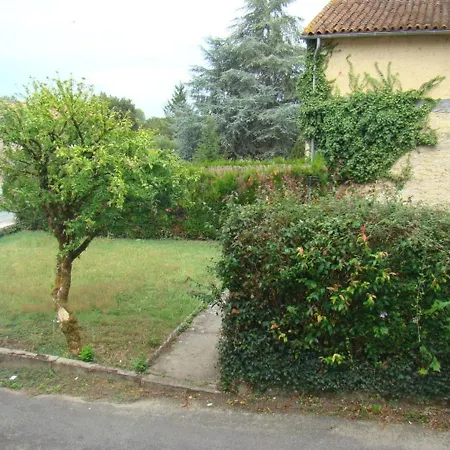 3-bed House - Sleeps 6 - Garden Balcony Parking Dom wakacyjny *