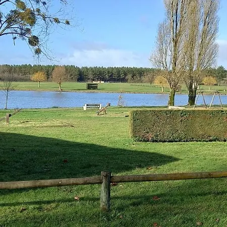 3-bed House - Sleeps 6 - Garden Balcony Parking Dom wakacyjny *