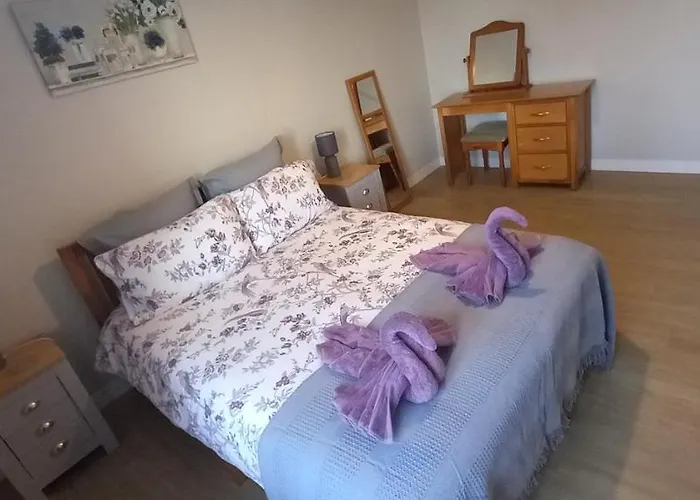 Σπίτι διακοπών 3-bed House - Sleeps 6 - Garden Balcony Parking